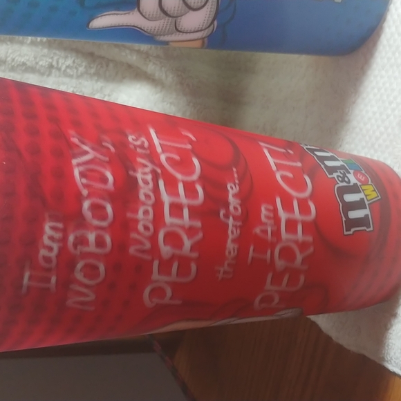 3 M&Ms 20 oz tumblers - Picture 3 of 9